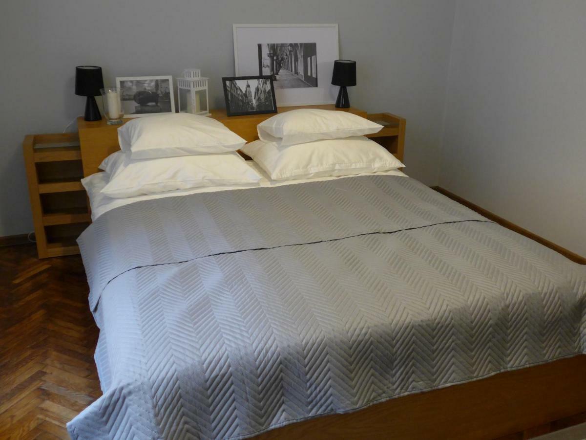 Апартаменты Apartament M15 Краков Экстерьер фото